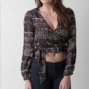 Volcom Wrap Shirt.   XS